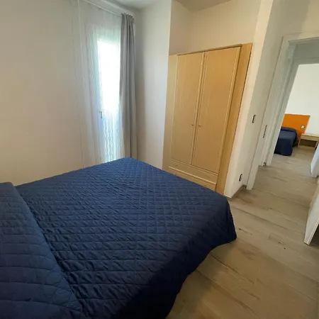 Sunny Family Steps From The Apartman *