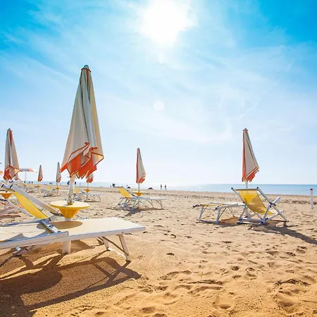 Sunny Family Steps From The * Bibione
