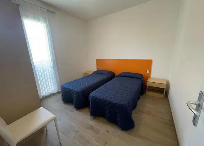 Sunny Family Steps From The Апартаменти